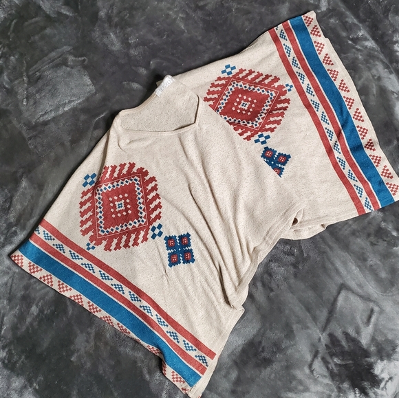 Tribal Pancho Top - Picture 1 of 4